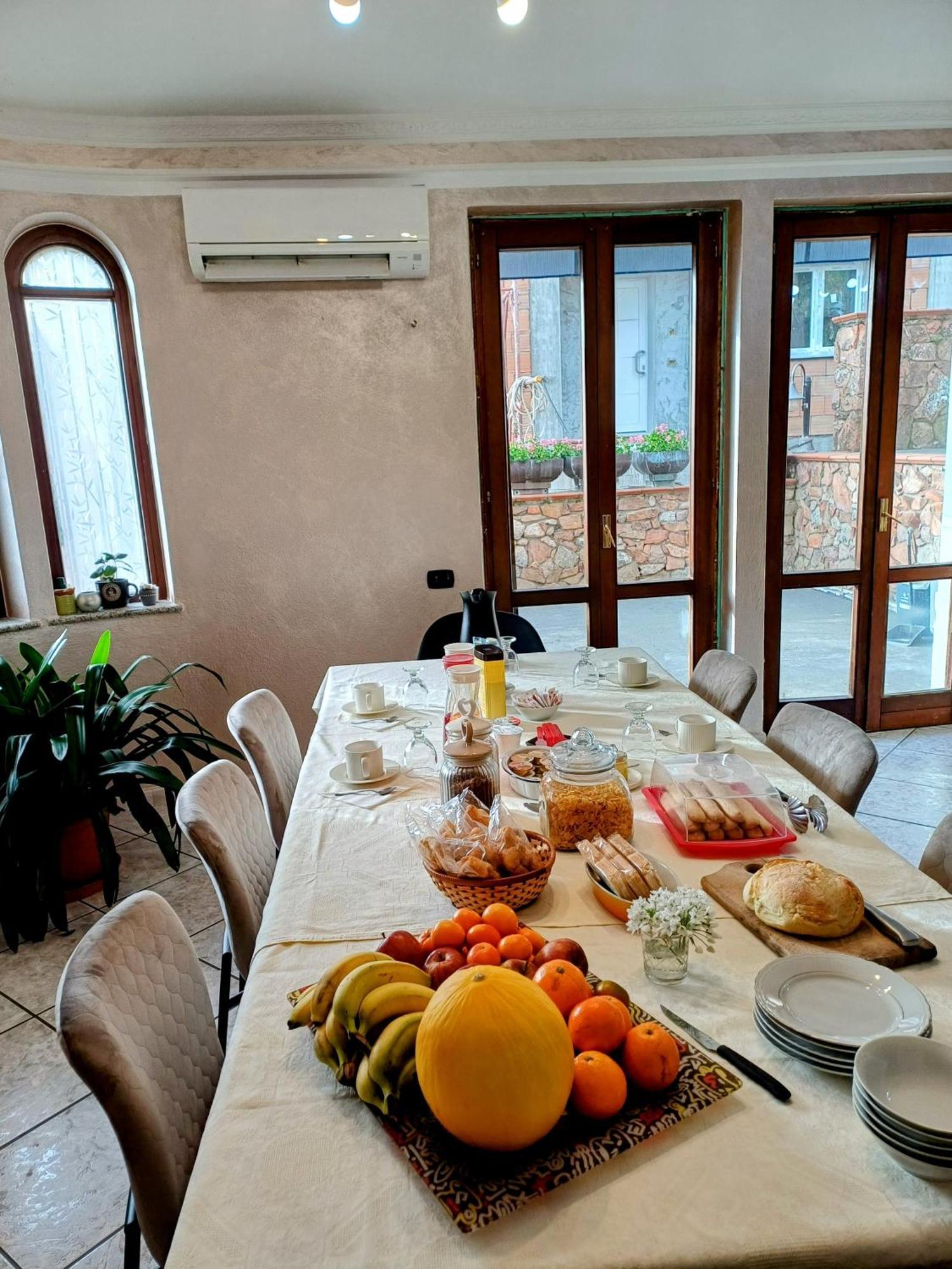 Monti E Mare Bed & Breakfast Lanusei Bagian luar foto