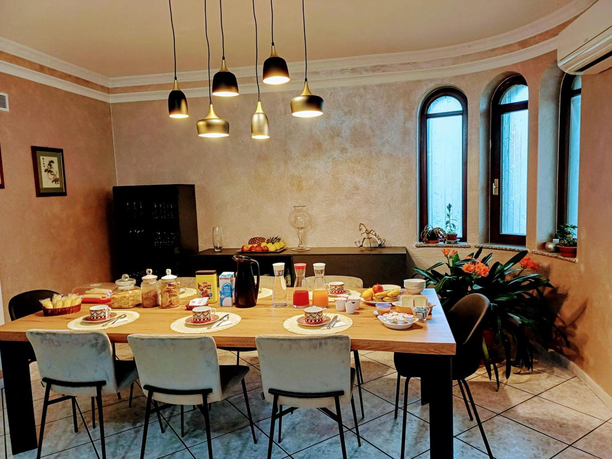 Monti E Mare Bed & Breakfast Lanusei Bagian luar foto